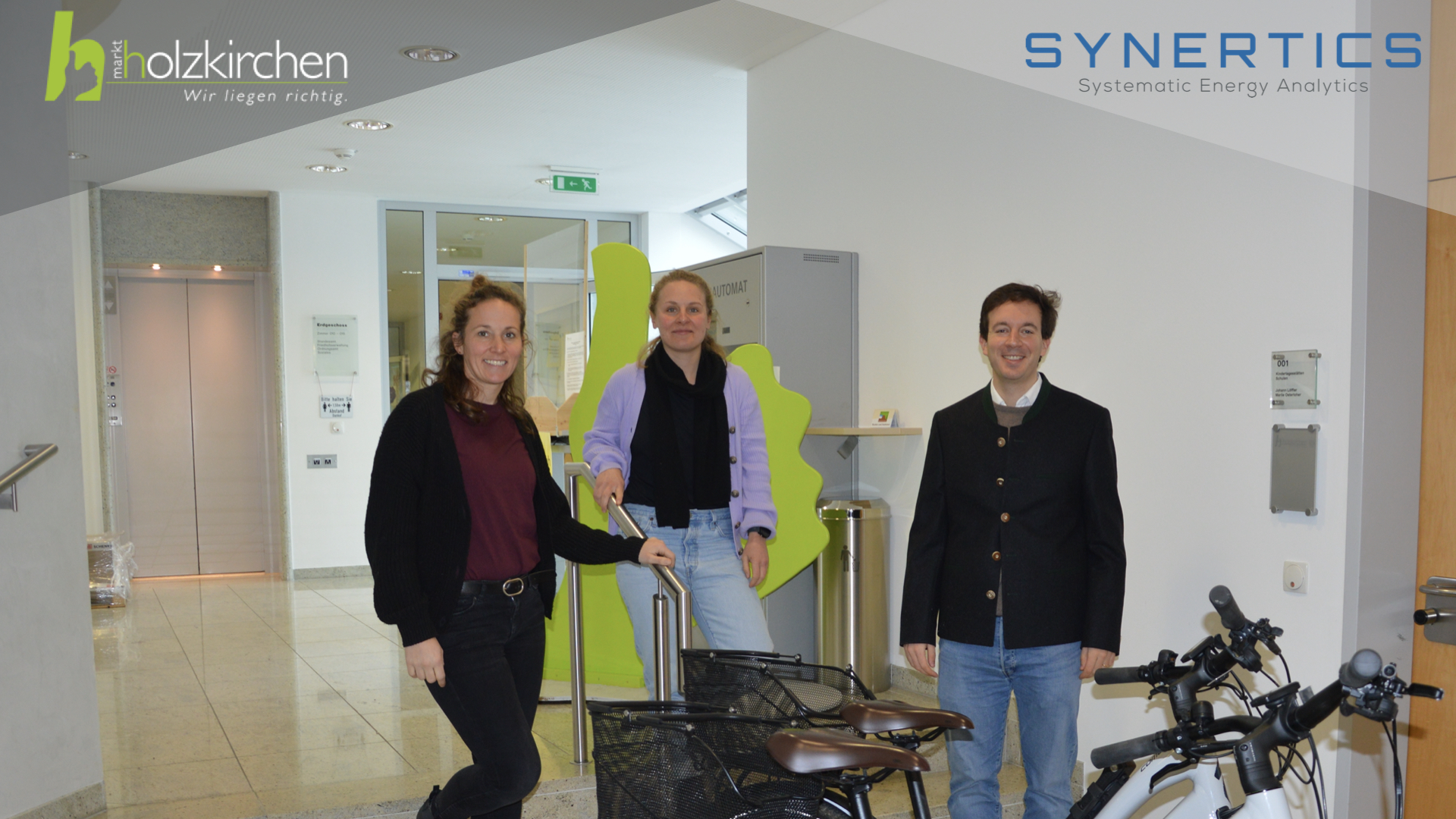 Synertics founder with representatives from Markt Holzkirchen municipality.